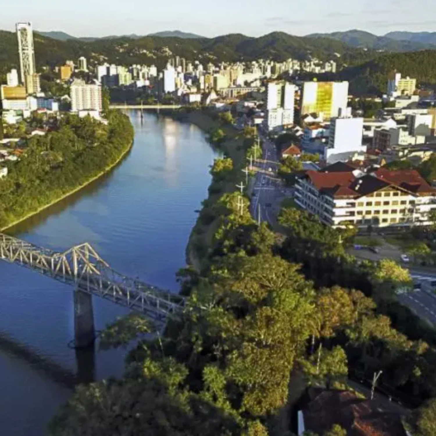 O Que Fazer à Noite em Blumenau: Experiências Imperdíveis.